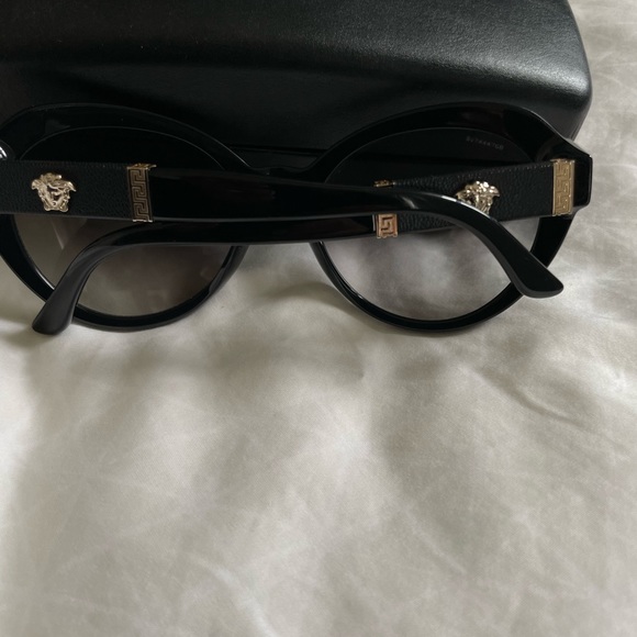 Versace sunglasses black womens - Picture 5 of 5